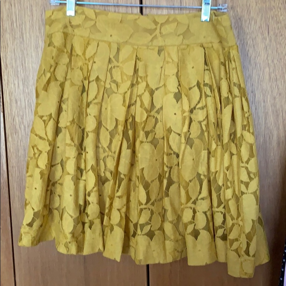Ann Taylor Loft Yellow Lacer Lined Skirt